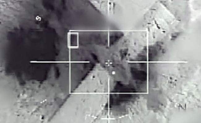 Sirens Ring Out as Air Strikes Hit ISIS's Syria Stronghold
