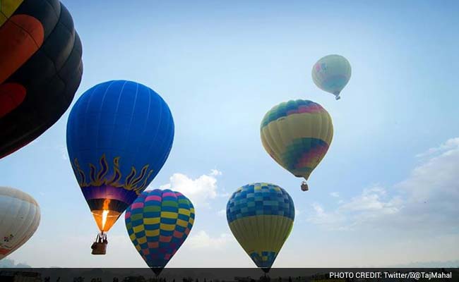 Hot Air Ballooning Adds New Perspective to Taj Viewing