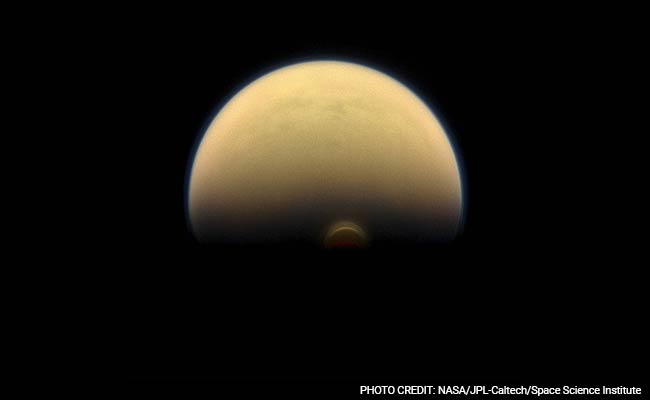 NASA's Cassini Spots Monstrous Ice Cloud on Titan