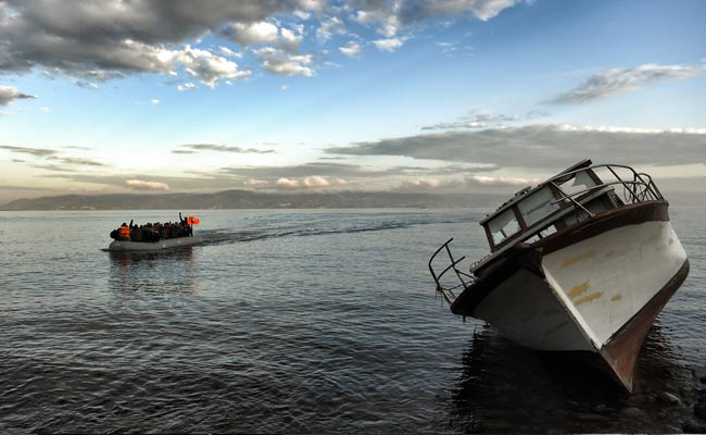 At Least 14 Migrants Die as Boat Sinks Off Turkey: Reports