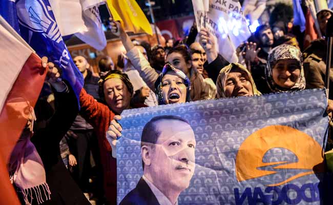 EU Says Turkish Vote Reaffirms People's 'Strong' Democratic Commitment