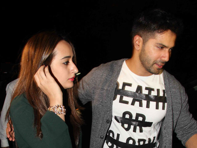 Varun Dhawan Claims it Wasn't Him in the Pic With Rumoured Flame Natasha