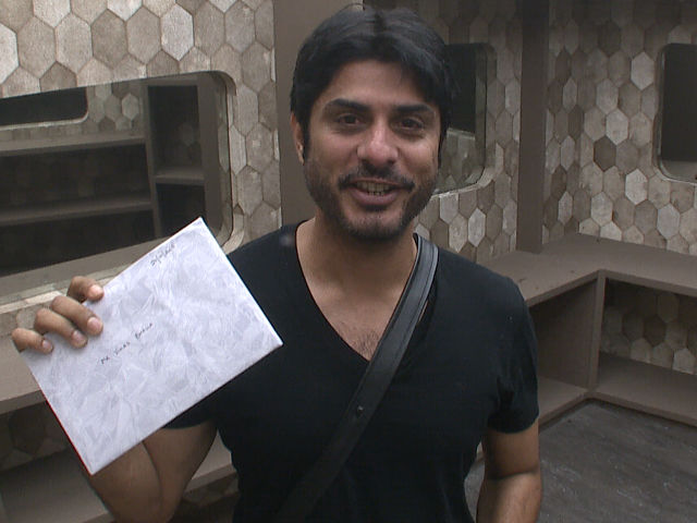 <i>Bigg Boss 9</i>: Vikas Bhalla Evicted, Says 'You Can't Fake Emotions Here'