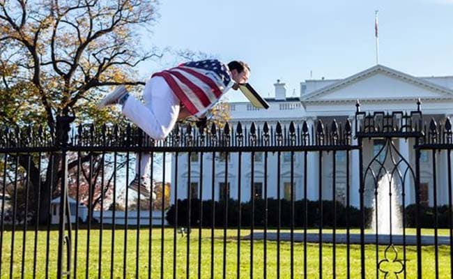 Man in Custody After Jumping Fence at White House