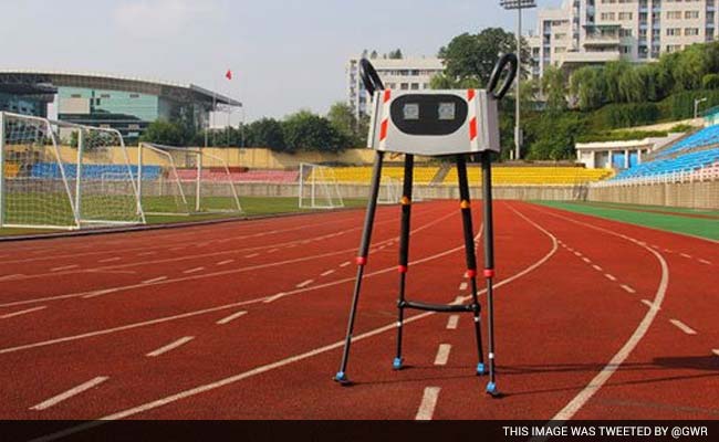 Chinese Robot Walks Over 134 km to Set Guinness Record