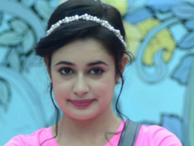 Yuvika Chaudhary Says <I>Bigg Boss</i> Happens 'Once in a Lifetime'