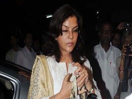 सनी लियोनी की ‘लैला ओ लैला’ के रिमिक्स से खुश हैं जीनत अमान सनी लियोनी की ‘लैला ओ लैला’ के रिमिक्स से खुश हैं जीनत अमान