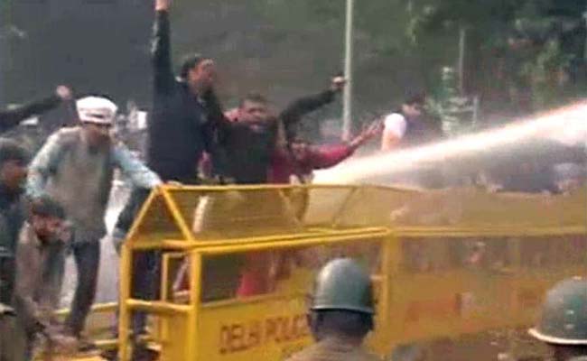 In Tit-For-Tat, AAP Protests Outside Arun Jaitley's House On DDCA Charges