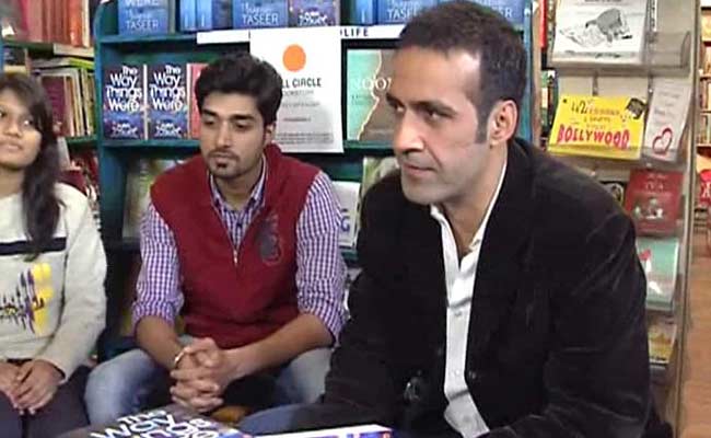 PM Must Send Strong Message To 'Go To Pak' Leaders: Writer Aatish Taseer