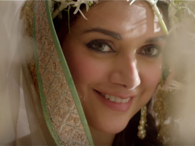 Vidhu Vinod Chopra Took 'Just One Second' to Cast Aditi in Wazir