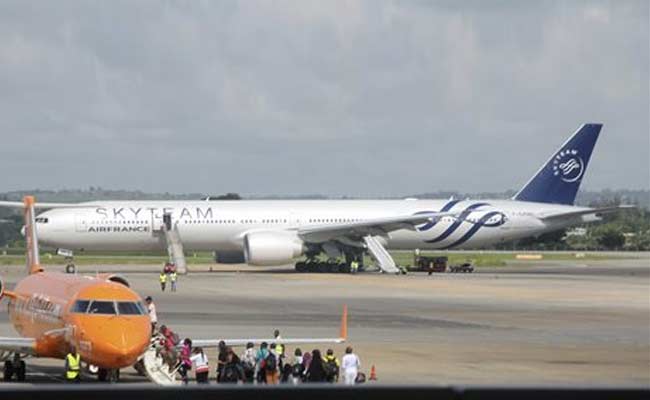Couple Held In Paris Over Fake Bomb On Air France Flight: Police