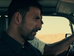 Akshay Kumar Travels to Trouble in New <I>Airlift</i> Song Akshay Kumar Travels to Trouble in New <I>Airlift</i> Song