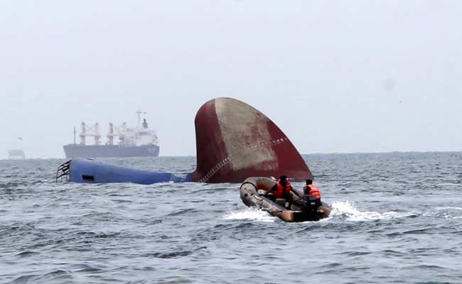 Singapore Strait Collision Sinks Freighter; 6 Crew Still Missing