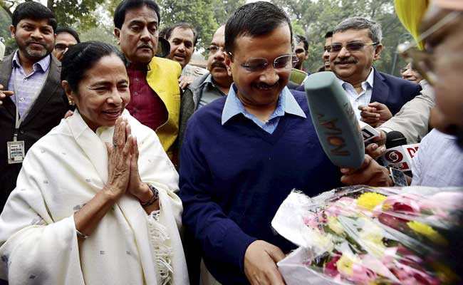 Arvind Kejriwal, Mamata Banerjee Meet in Delhi