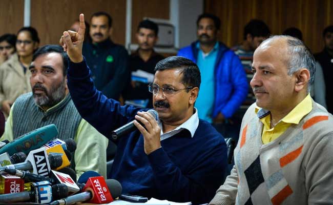 दिल्ली की केजरीवाल सरकार ने कथित घोटाले में 900 से ज्यादा ऑटो परमिट रद्द किए