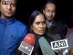Nirbhaya Rape Case: सुप्रीम कोर्ट के फैसले के बाद जानिये क्या कहा निर्भया की मां ने, देखें VIDEO