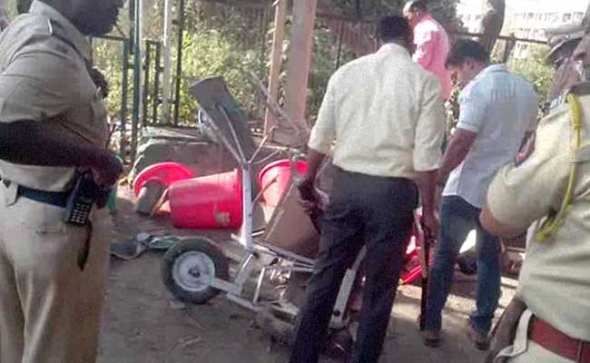 1 Person Dead, 13 Children Injured In Cylinder Explosion At School in Kalyan Near Mumbai