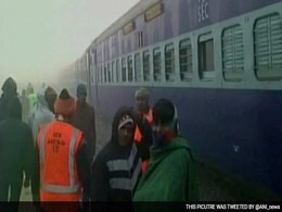 Amrapali Express Derails Near Bihar's Khagaria, No Casualties Reported Amrapali Express Derails Near Bihar's Khagaria, No Casualties Reported