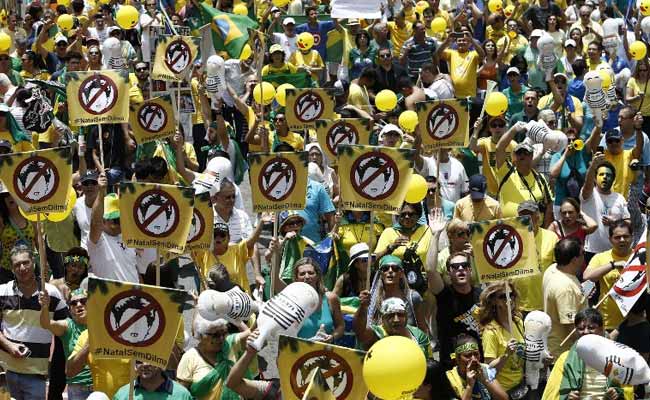 Brazilians Protest To Demand President Rousseff's Impeachment