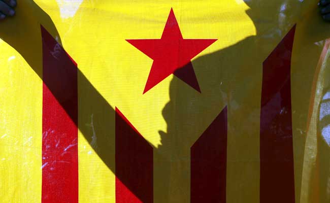 Spanish Court Revokes Catalan Independence Motion