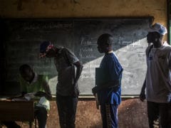 2 Dead as violence Mars 'Make-Or-Break' Central Africa Vote