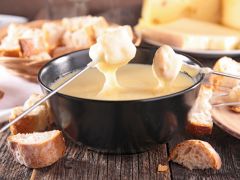 Fondue 101: Chocolate, Cheese and All Things Yummy!