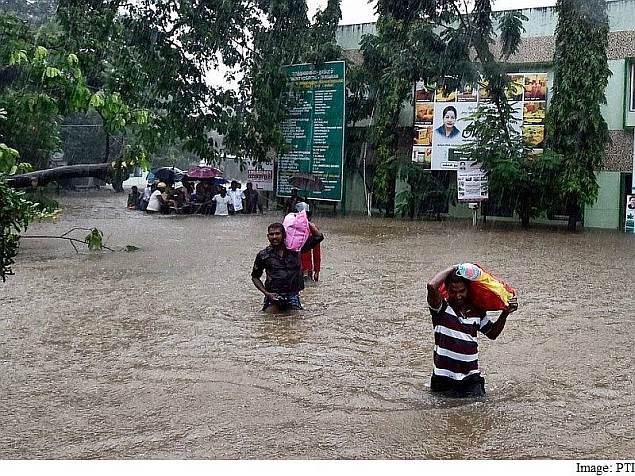 New Areas in Chennai Inundated After Discharge From Chembarambakkam Lake