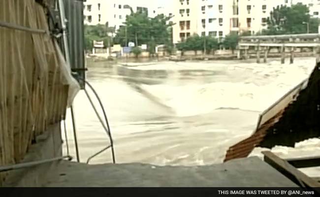 Rain Continues in Chennai; Airport to Start Partial Operations Today