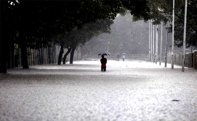 चीन में भारी बारिश से 66 लोगों की मौत, 11 लापता, 46.6 लाख लोग प्रभावित हुए