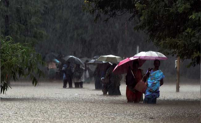 Heavy Rains Pound Guntur, Prakasam In Andhra Pradesh; 1 Killed