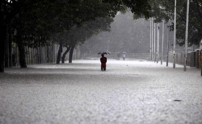 Chennai Floods: Migrants Left Stranded as Railway Stations Turn Into Inns