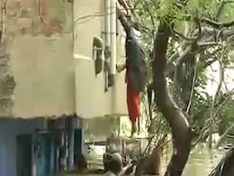 In Chennai, Drum Boats, Rescue 'Convoys' and the Kindness of Strangers In Chennai, Drum Boats, Rescue 'Convoys' and the Kindness of Strangers