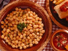 5 Best Kabuli Chana Recipes To Try At Home: Kabuli Pulav, Bread Chana Basket, Kushari & More