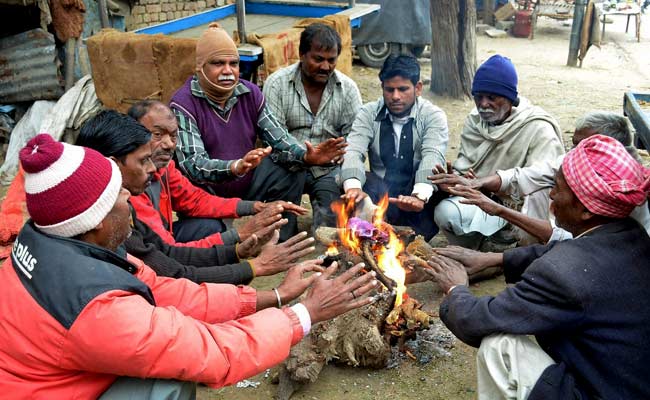 उत्तर भारत में भीषण ठंड की चपेट में;  3 राज्यों में शीत लहर की स्थिति बनी रहेगी