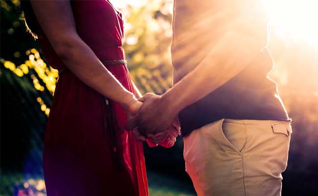 What Does it Take to Go From 'Single' to 'In a Relationship'?