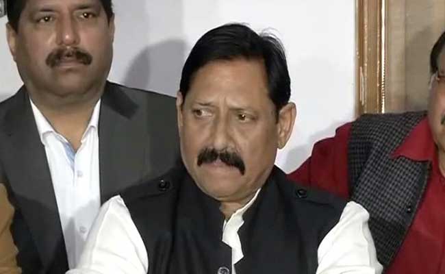 आईपीएल के पास को लेकर आपस में भिड़े दिल्ली क्रिकेट संघ के दो गुट