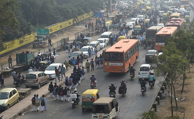 AAP Volunteers To Help 'Implement' Odd-Even Car Scheme