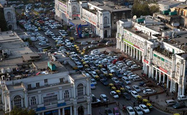 Supreme Court Fixes March 31 As Deadline For All Cabs To Convert To CNG In Delhi
