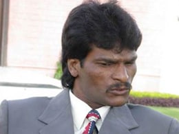 मशहूर हॉकी खिलाड़ी धनराज पिल्लई ने पूछा, 'रियो में खेल मंत्री विजय गोयल को कौन जानता है' मशहूर हॉकी खिलाड़ी धनराज पिल्लई ने पूछा, 'रियो में खेल मंत्री विजय गोयल को कौन जानता है'