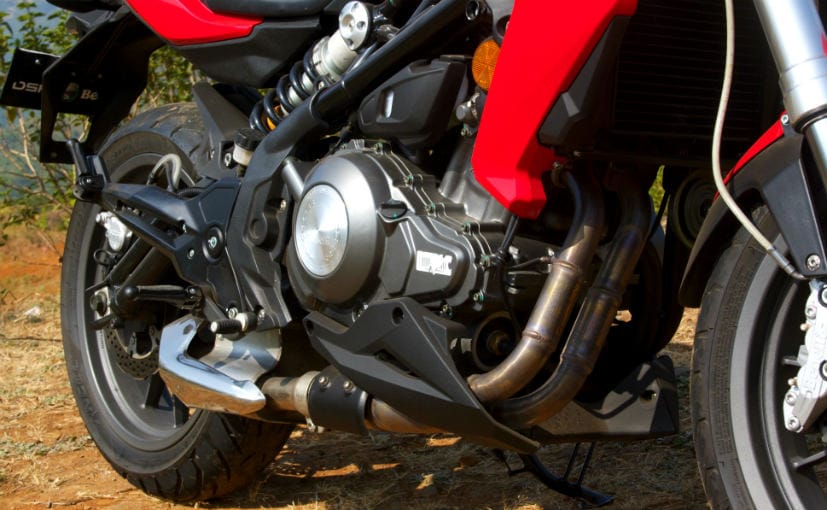 300cc lioquid-cooled, parallel-twin engine
