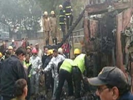 पेड़ से टकराने से क्रैश हुआ प्लेन, देखें हादसे की दर्दनाक तस्वीरें पेड़ से टकराने से क्रैश हुआ प्लेन, देखें हादसे की दर्दनाक तस्वीरें