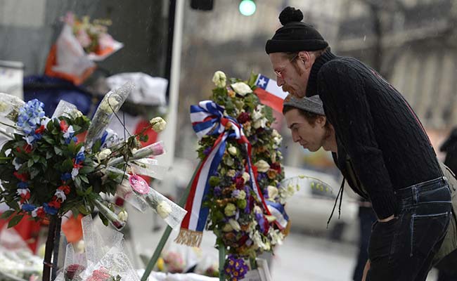 Eagles Of Death Metal Return To Bataclan Month After Paris Attacks