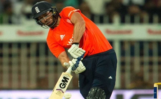 शारजाह टी-20 मैच : सुपर ओवर में जीता इंग्लैंड, पाकिस्‍तान को हराया