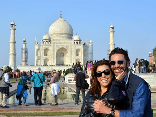 Eva Longoria, Fiance Visit Taj Mahal, 'Can't Leave Without Jumping Photo'