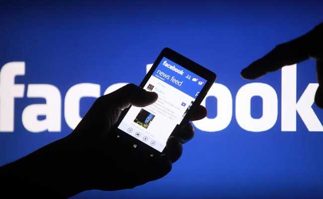 Using Facebook May Help You Live Longer: Study