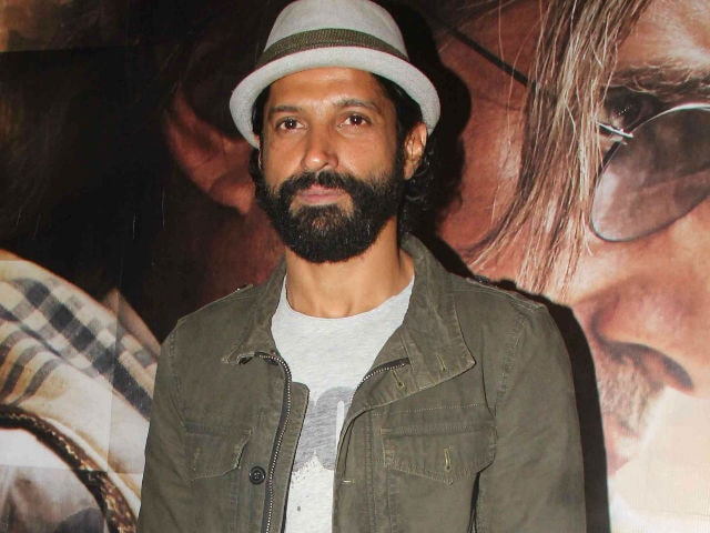 Farhan Akhtar Supports Actresses' Demand of Wage System