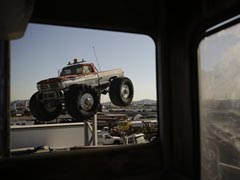 Final Curtain Coming Down On Los Angeles's Giant Hollywood Junkyard