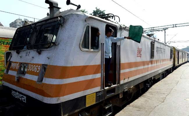 Alert Constable Saves Woman From Falling Under Moving Train In Thane