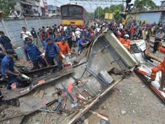 Bus and Train Crash in Indonesia Kills 14