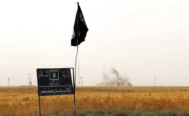 Triple ISIS Suicide Attack Kills 11 Syrian Regime Fighters